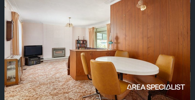 Photo - 38 St Johns Avenue, Springvale VIC 3171 - Image 4