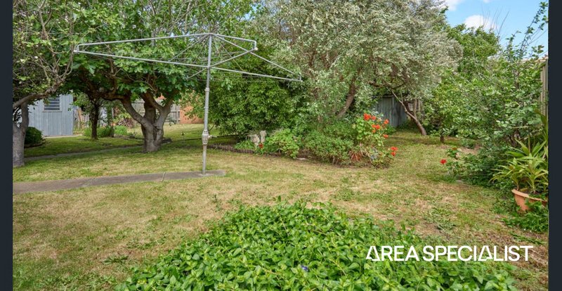 Photo - 38 St Johns Avenue, Springvale VIC 3171 - Image 12