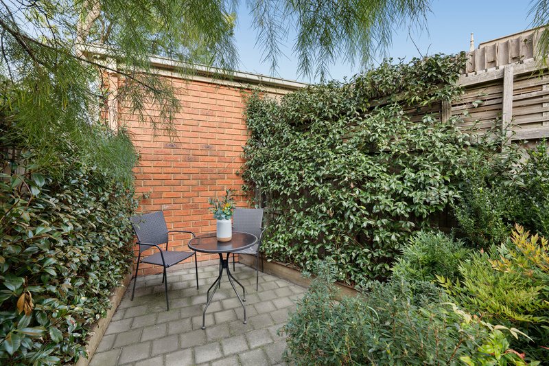 Photo - 38 St Laurent Rise, Knoxfield VIC 3180 - Image 4