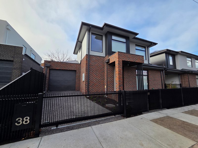 Photo - 38 Stamford Road, Oakleigh VIC 3166 - Image 1