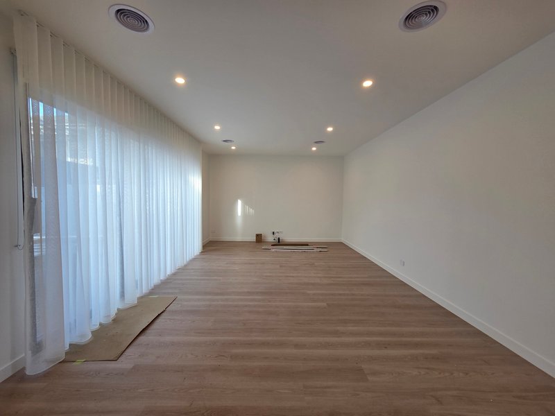 Photo - 38 Stamford Road, Oakleigh VIC 3166 - Image 5