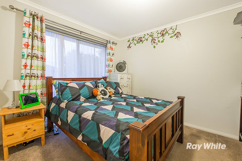 Photo - 38 Stephellen Way, Cranbourne West VIC 3977 - Image 8