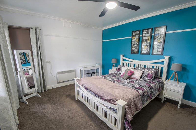 Photo - 38 Stewart Street, Horsham VIC 3400 - Image 2