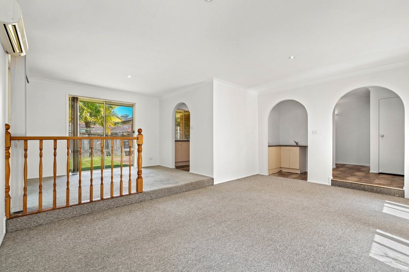 Photo - 38 Stratford Park Drive, Terrigal NSW 2260 - Image 2