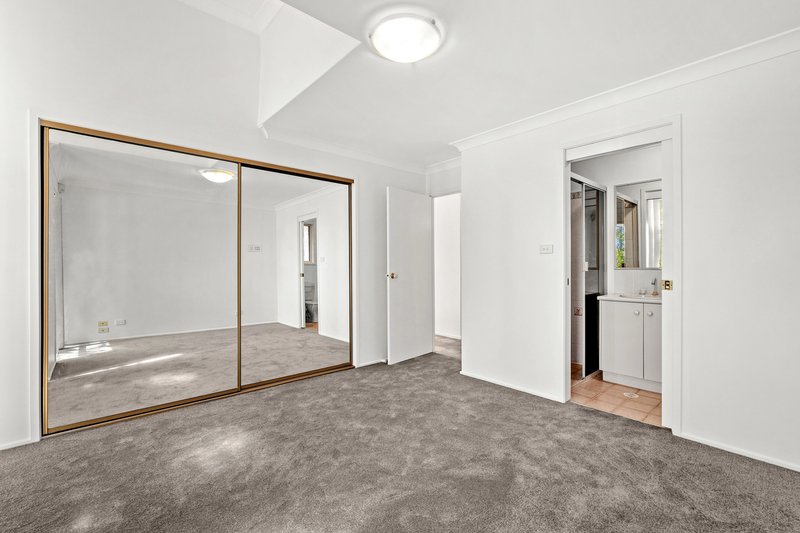 Photo - 38 Stratford Park Drive, Terrigal NSW 2260 - Image 5