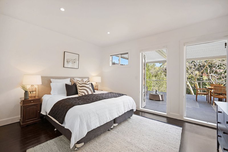 Photo - 38 Sugarloaf Crescent, Castlecrag NSW 2068 - Image 7