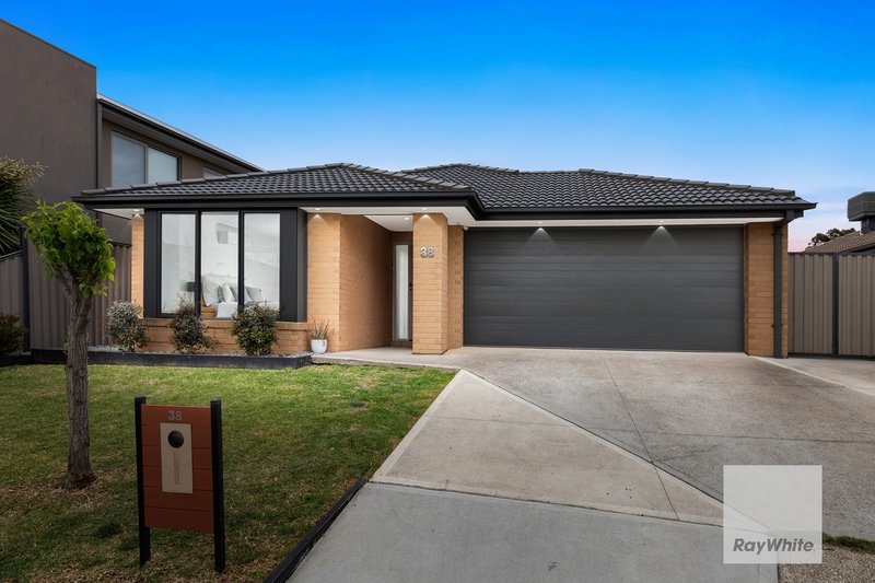 38 Sunningdale Drive, Hillside VIC 3037