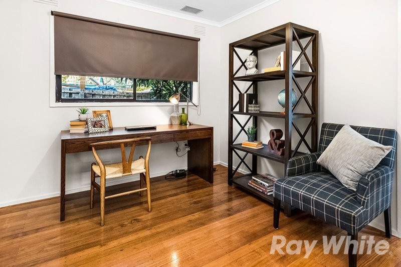 Photo - 38 Sunrise Drive, Mulgrave VIC 3170 - Image 5