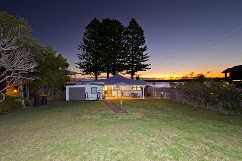 Photo - 38 Sunset Boulevarde , Soldiers Point NSW 2317 - Image 13