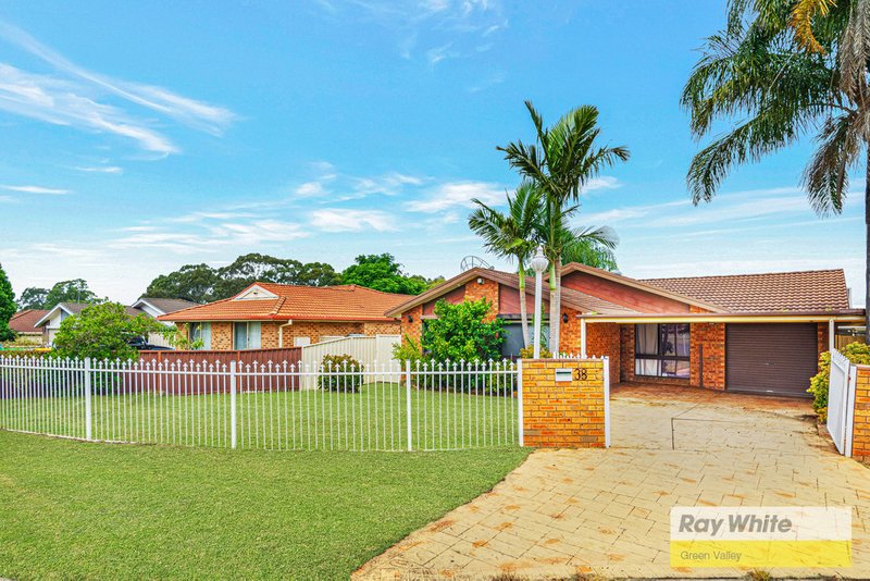 38 Swan Cct , Green Valley NSW 2168