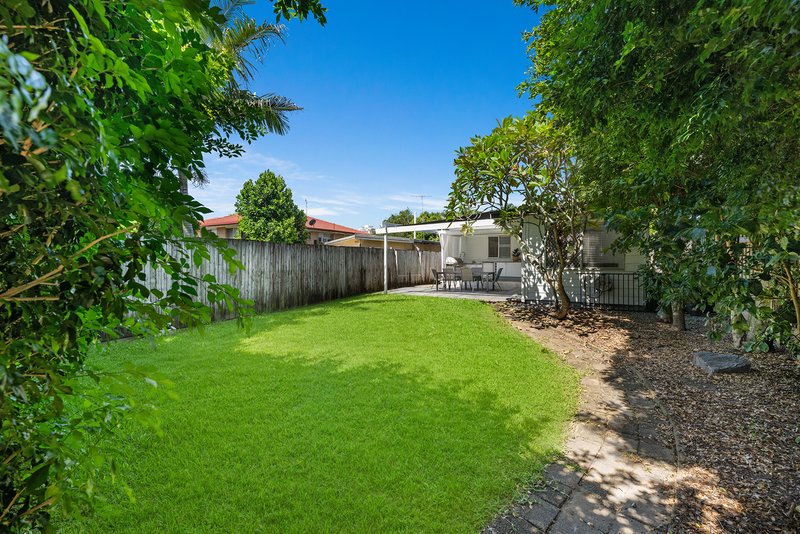 Photo - 38 Sydney Street, Labrador QLD 4215 - Image 16