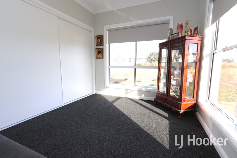 Photo - 38 Sylvan Drive, Inverell NSW 2360 - Image 11