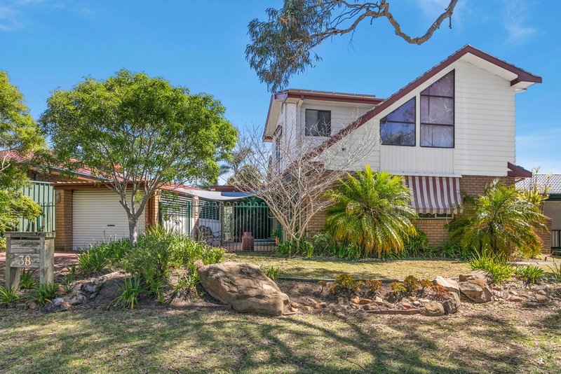 Photo - 38 Tarra Crescent, Oak Flats NSW 2529 - Image 3