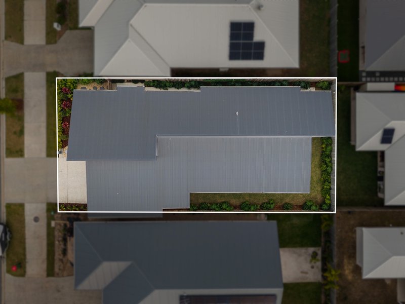 Photo - 38 Tauton Way, Redland Bay QLD 4165 - Image 20