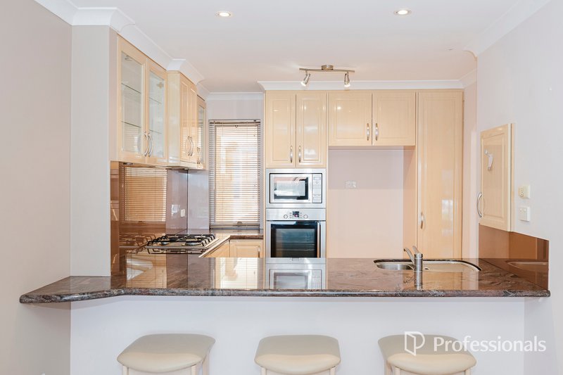 Photo - 3/8 Toulon Circle, Mindarie WA 6030 - Image 10