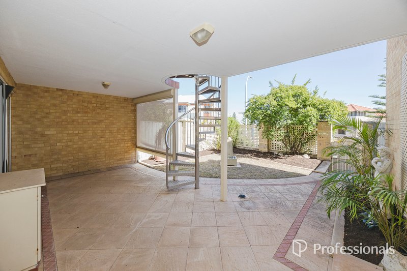 Photo - 3/8 Toulon Circle, Mindarie WA 6030 - Image 23