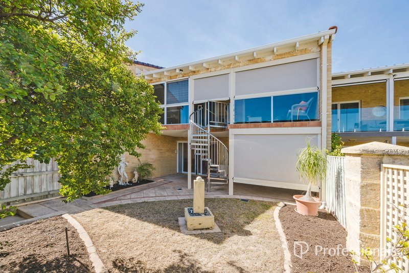 Photo - 3/8 Toulon Circle, Mindarie WA 6030 - Image 25