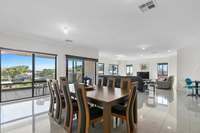 Photo - 38 Trelawney Street, Moonta Bay SA 5558 - Image 21