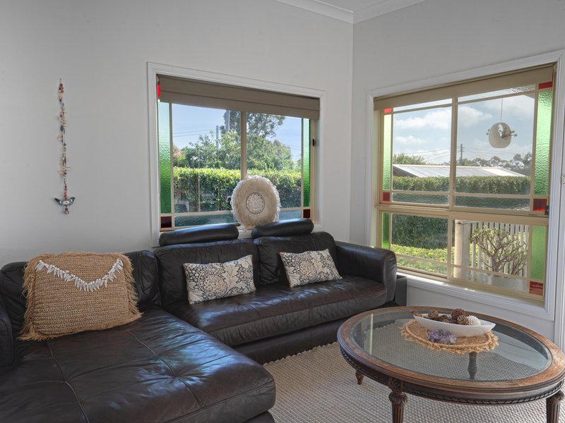 Photo - 38 Trevally Avenue, Chain Valley Bay NSW 2259 - Image 11