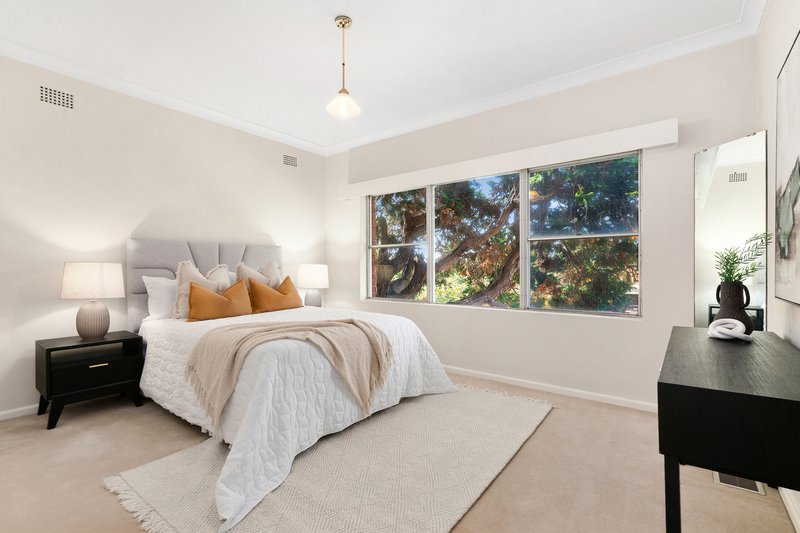 Photo - 38 Tyneside Avenue, Willoughby NSW 2068 - Image 5