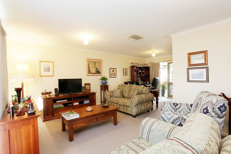 Photo - 38 Uley Road, Craigmore SA 5114 - Image 6