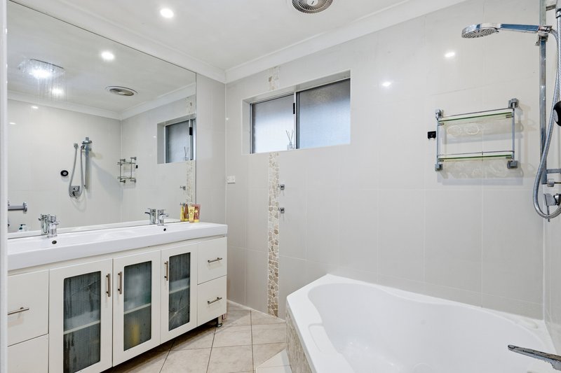 Photo - 38 Valleyview Crescent, Werrington Downs NSW 2747 - Image 5