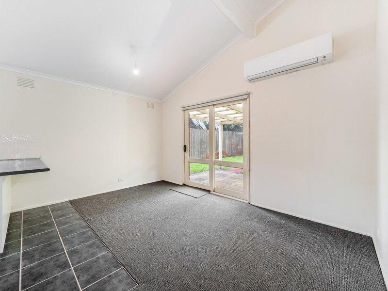 Photo - 38 Wallace Road, Cranbourne VIC 3977 - Image 3