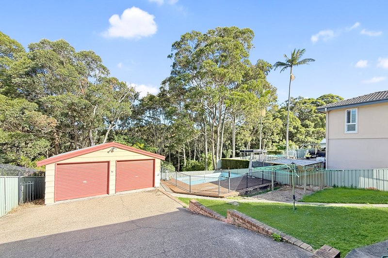 Photo - 38 Walumbi Avenue, Tingira Heights NSW 2290 - Image 10