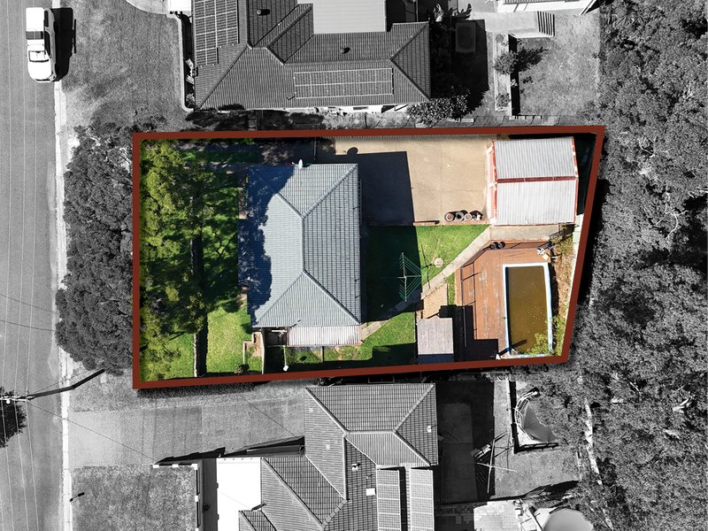 Photo - 38 Walumbi Avenue, Tingira Heights NSW 2290 - Image 11