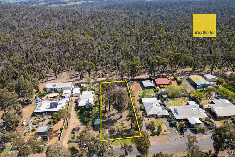 Photo - 38 Warner Street, Hester WA 6255 - Image 3