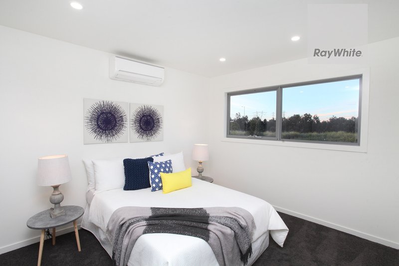 Photo - 3/8 Warwick Place, Tullamarine VIC 3043 - Image 12