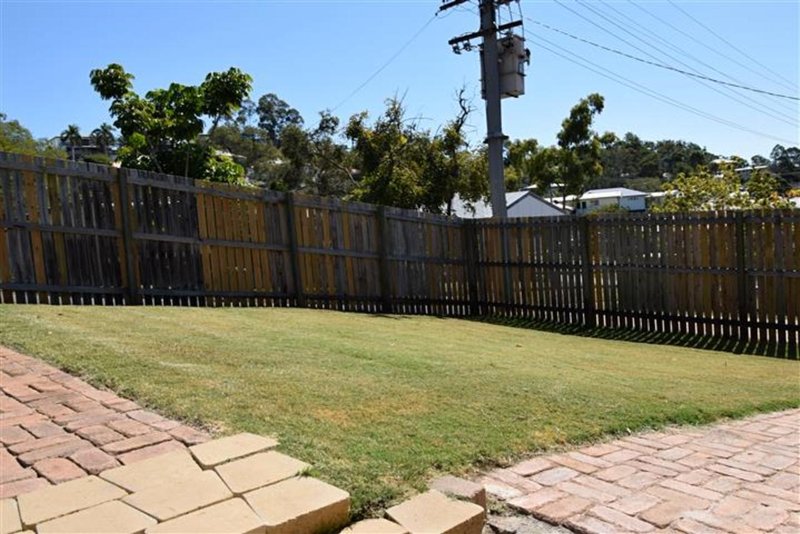 Photo - 38 Wattle Street, New Auckland QLD 4680 - Image 12