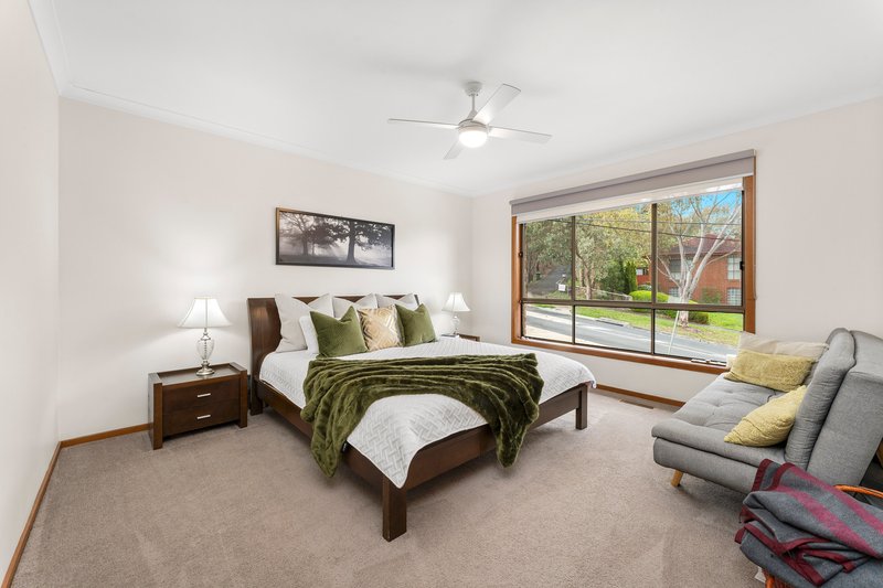 Photo - 38 Wellington Park Drive, Warranwood VIC 3134 - Image 6