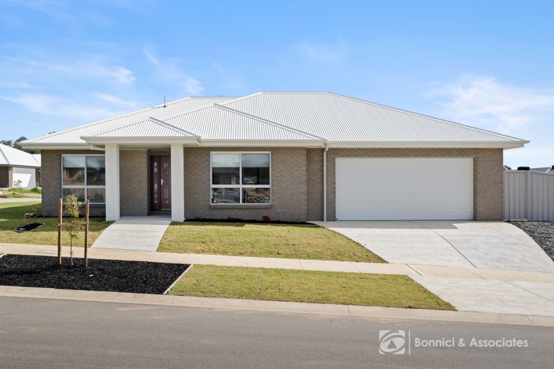 Photo - 38 Westacott Crescent, Baranduda VIC 3691 - Image 1