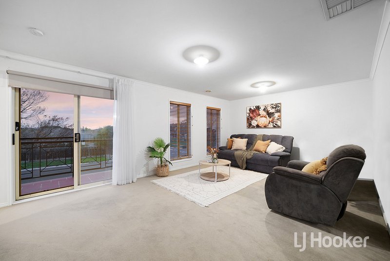 Photo - 38 Willowgreen Way, Point Cook VIC 3030 - Image 16