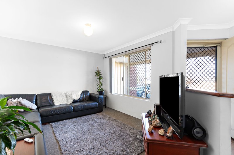 Photo - 38 Wimbledon Street, Bertram WA 6167 - Image 7