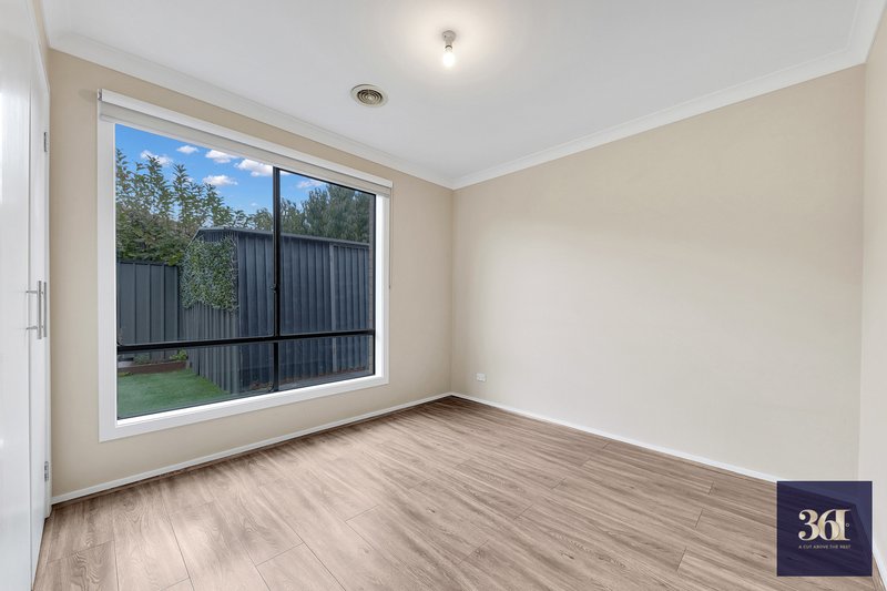 Photo - 38 Winona Circuit, Tarneit VIC 3029 - Image 5