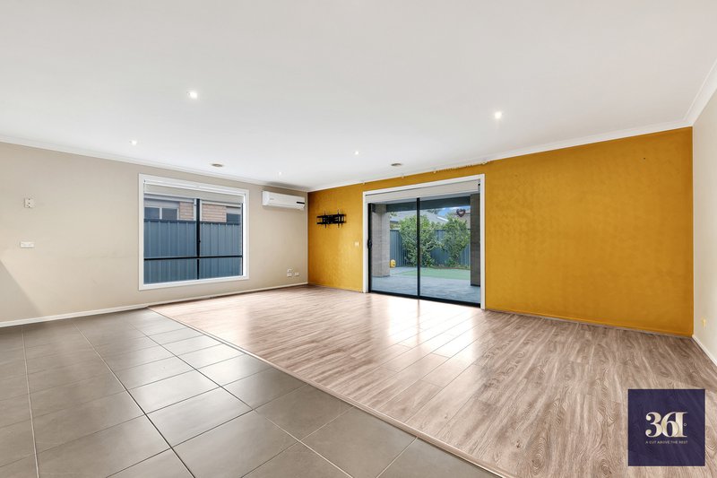 Photo - 38 Winona Circuit, Tarneit VIC 3029 - Image 10