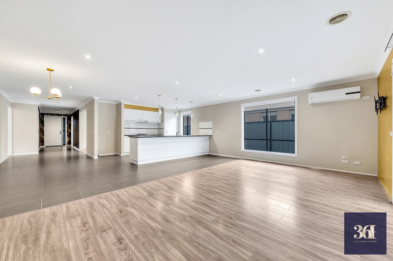 Photo - 38 Winona Circuit, Tarneit VIC 3029 - Image 12
