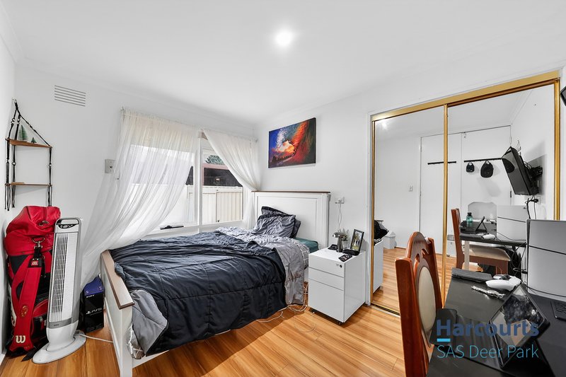 Photo - 38 Woodland Drive, Albanvale VIC 3021 - Image 13