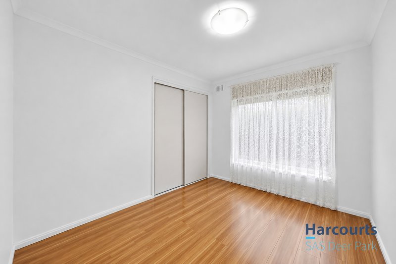Photo - 38 Woodland Drive, Albanvale VIC 3021 - Image 17