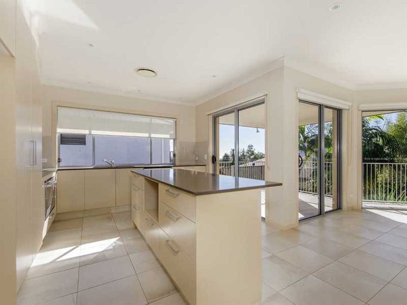 Photo - 38 Worchester Terrace, Reedy Creek QLD 4227 - Image 7