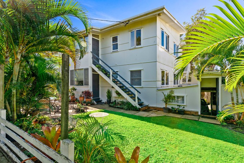 Photo - 38 Wyberba Street, Tugun QLD 4224 - Image 17