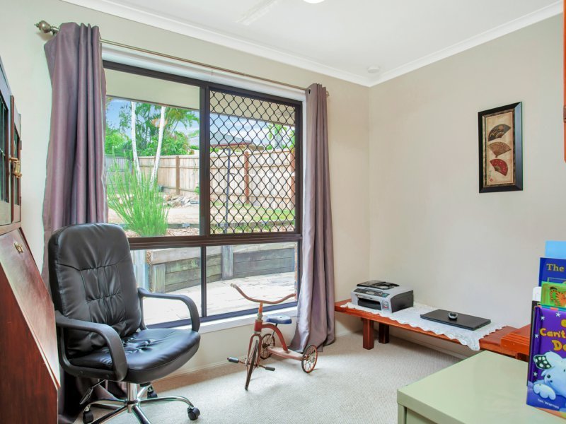 Photo - 38 Ziedan Drive, Mudgeeraba QLD 4213 - Image 9