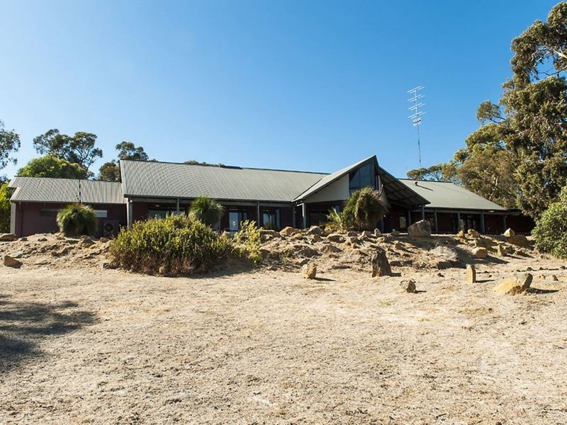 380 Hall Road, Waroona WA 6215