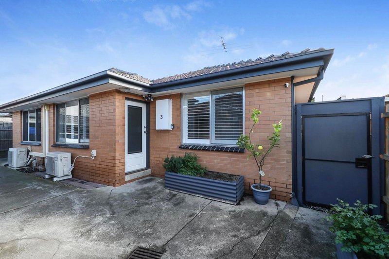 Photo - 3/80 Saltley Street, South Kingsville VIC 3015 - Image 1