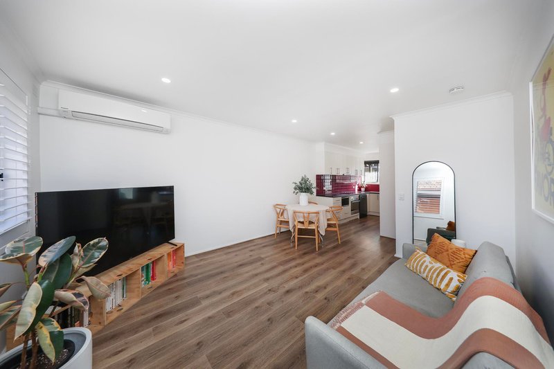 Photo - 3/80 Saltley Street, South Kingsville VIC 3015 - Image 2