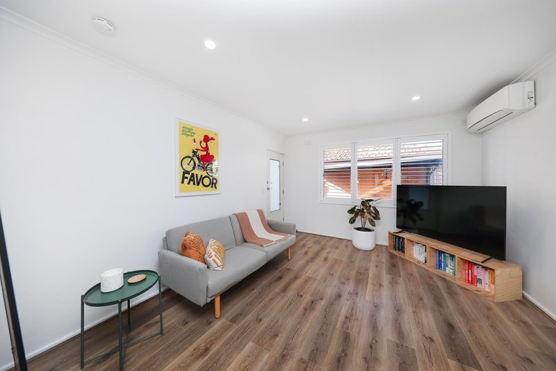 Photo - 3/80 Saltley Street, South Kingsville VIC 3015 - Image 5
