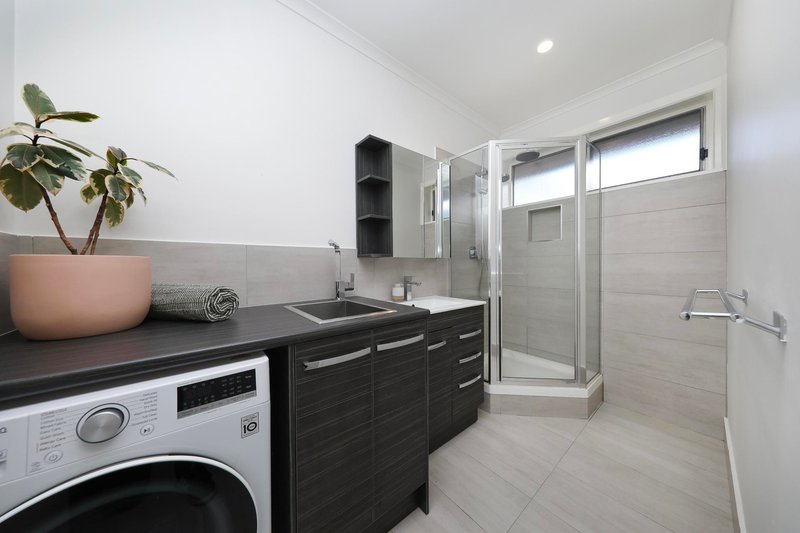 Photo - 3/80 Saltley Street, South Kingsville VIC 3015 - Image 6