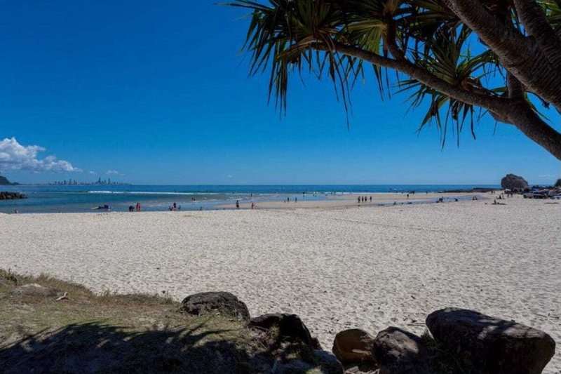 Photo - 3/802 Pacific Parade, Currumbin QLD 4223 - Image 7